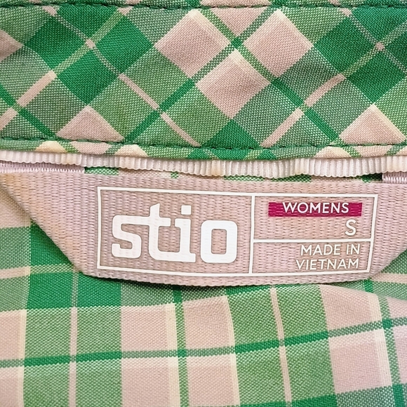 Woman's Stio Eddy Long Sleeve Green Plaid Shirt  Size Small - Pearl Snap - Picture 4 of 11